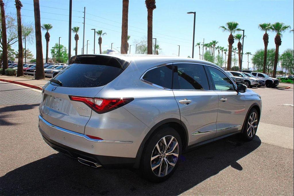 used 2022 Acura MDX car, priced at $34,395