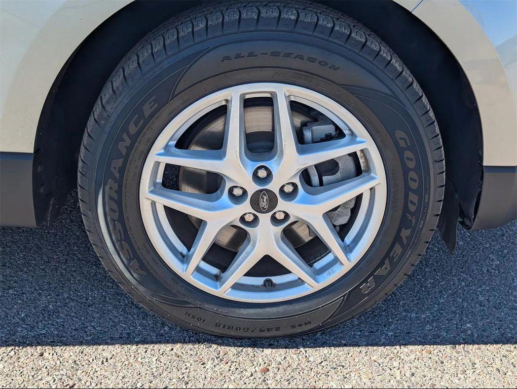 used 2024 Ford Edge car, priced at $20,395