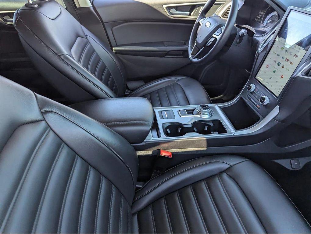 used 2024 Ford Edge car, priced at $20,395