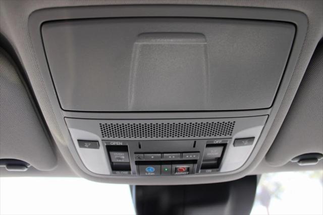 used 2020 Acura MDX car, priced at $27,500