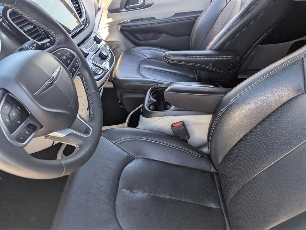 used 2022 Chrysler Pacifica car, priced at $19,988
