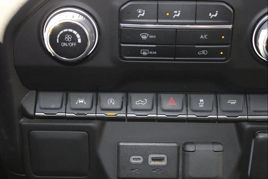 used 2024 Chevrolet Silverado 1500 car, priced at $32,988