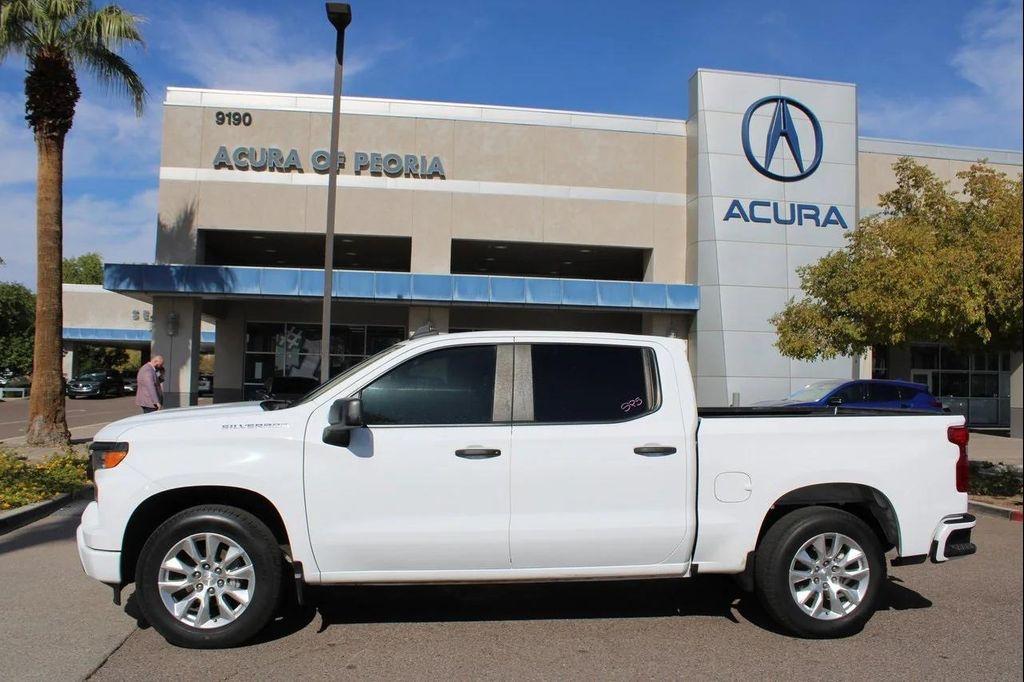 used 2024 Chevrolet Silverado 1500 car, priced at $32,988