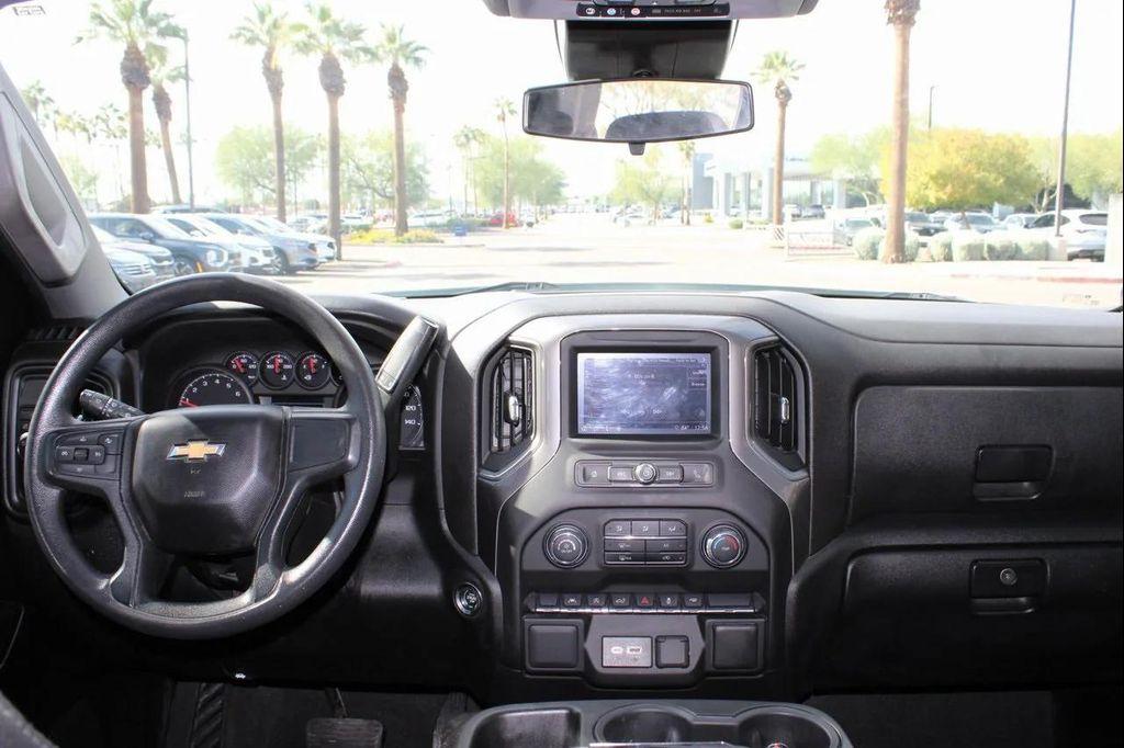used 2024 Chevrolet Silverado 1500 car, priced at $32,988