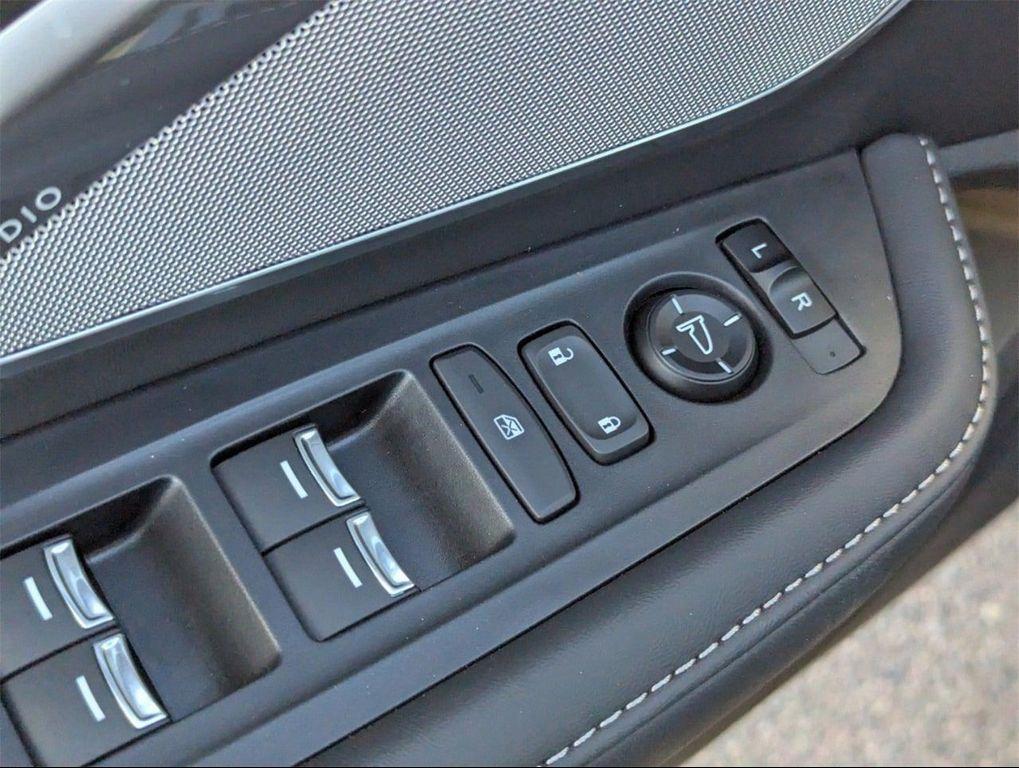 new 2025 Acura RDX car, priced at $49,250