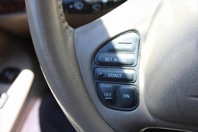 used 2004 Mercury Grand Marquis car, priced at $4,994