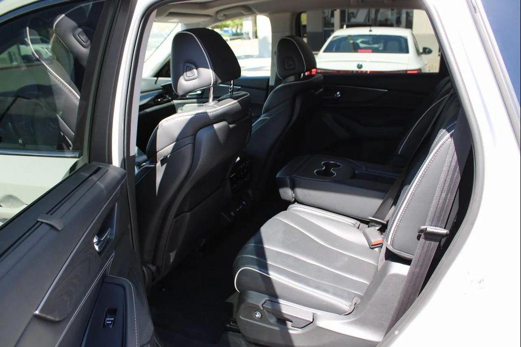 used 2023 Acura MDX car, priced at $45,925