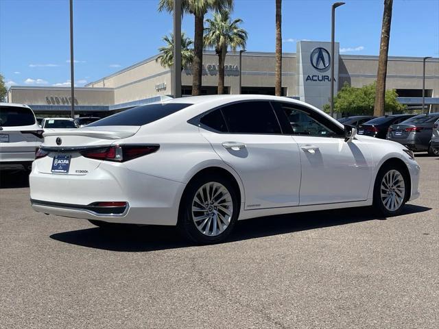 used 2020 Lexus ES 300h car, priced at $30,850