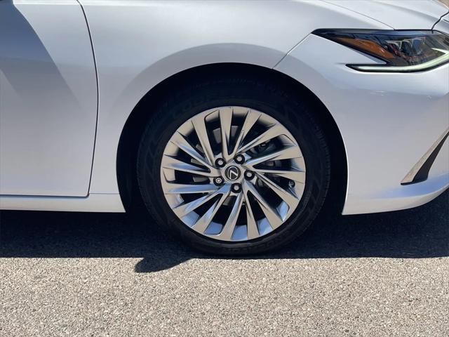 used 2020 Lexus ES 300h car, priced at $30,850