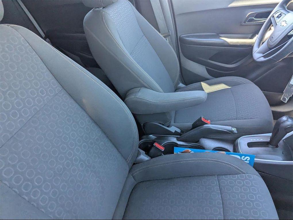 used 2022 Chevrolet Trax car, priced at $16,700