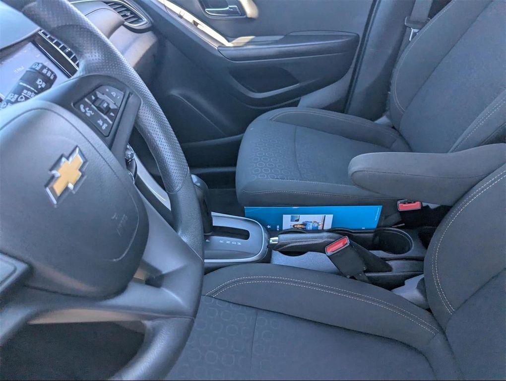 used 2022 Chevrolet Trax car, priced at $16,700