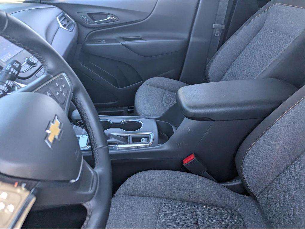 used 2024 Chevrolet Equinox car, priced at $19,988
