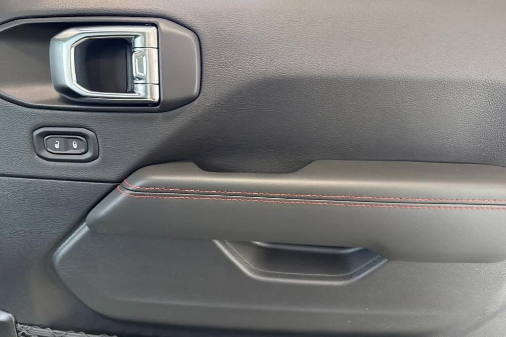 new 2026 Jeep Wrangler car, priced at $62,497