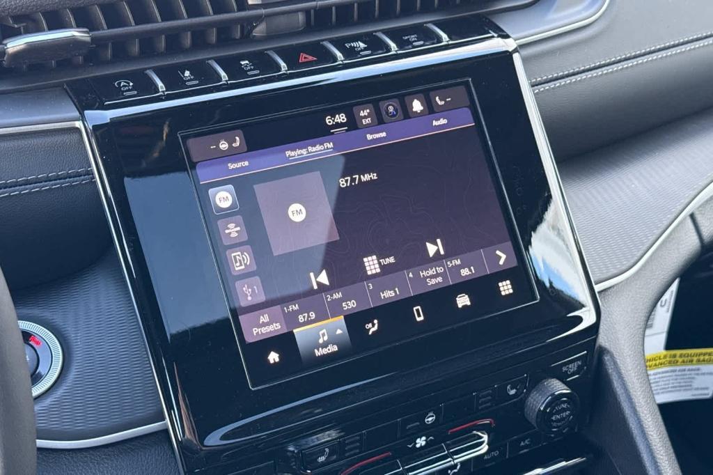 new 2025 Jeep Grand Cherokee car, priced at $43,747