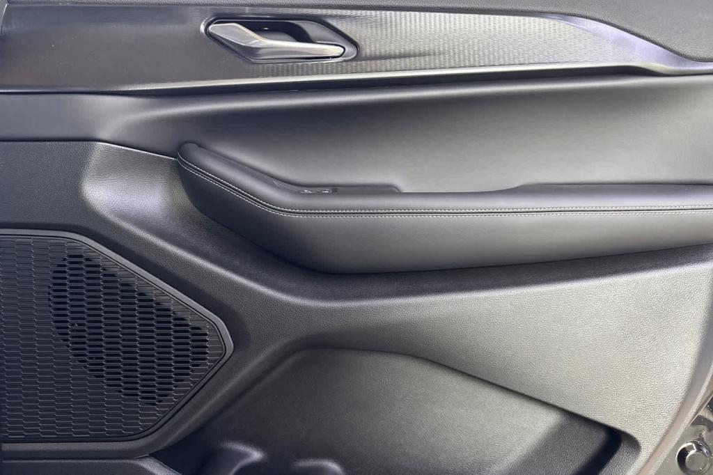 new 2025 Jeep Grand Cherokee L car, priced at $41,370