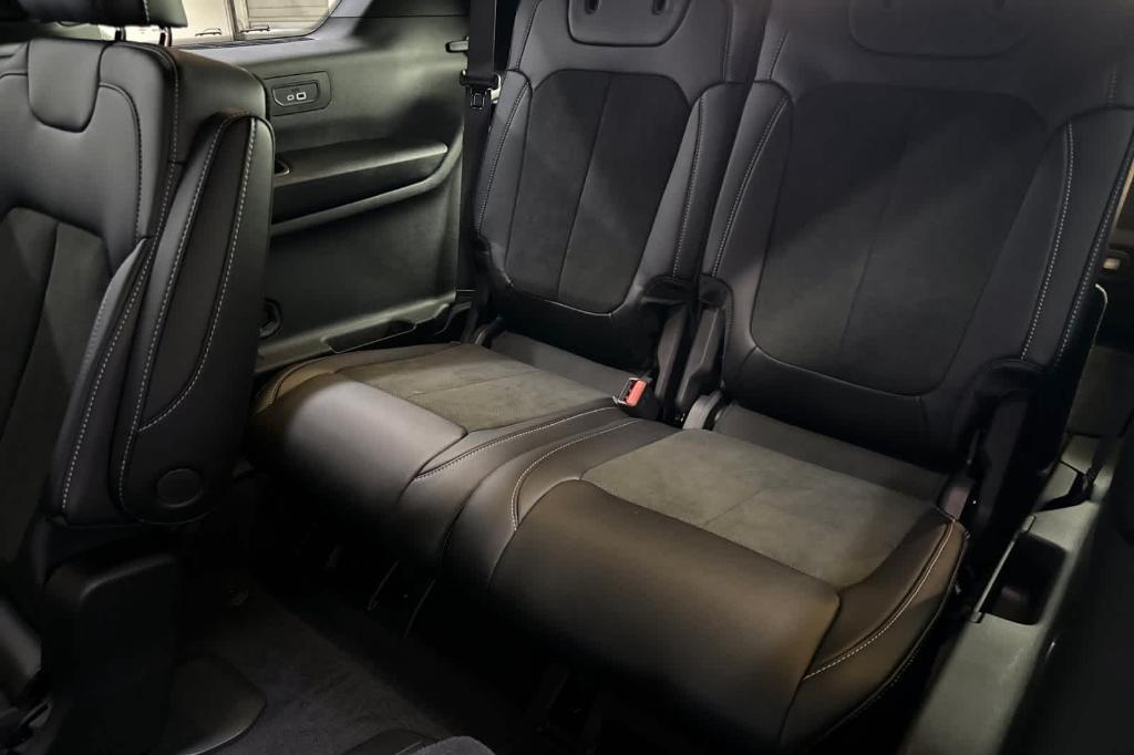 new 2025 Jeep Grand Cherokee L car, priced at $41,370