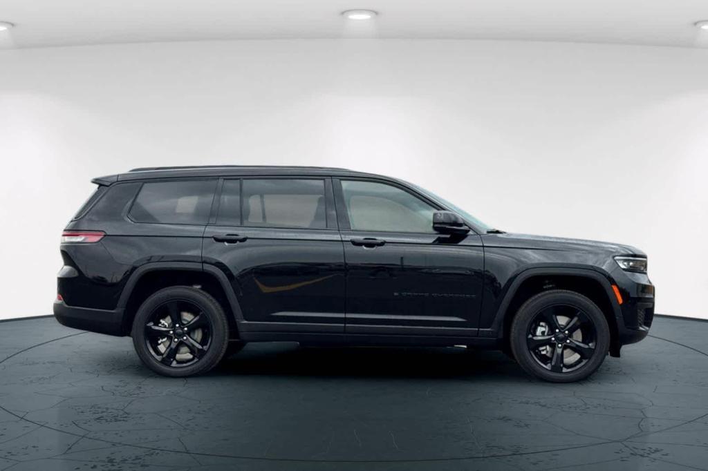 new 2025 Jeep Grand Cherokee L car, priced at $41,370