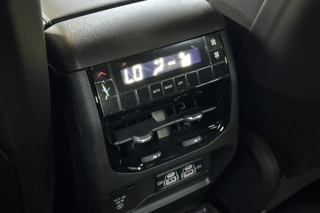 new 2025 Jeep Grand Cherokee L car, priced at $41,370