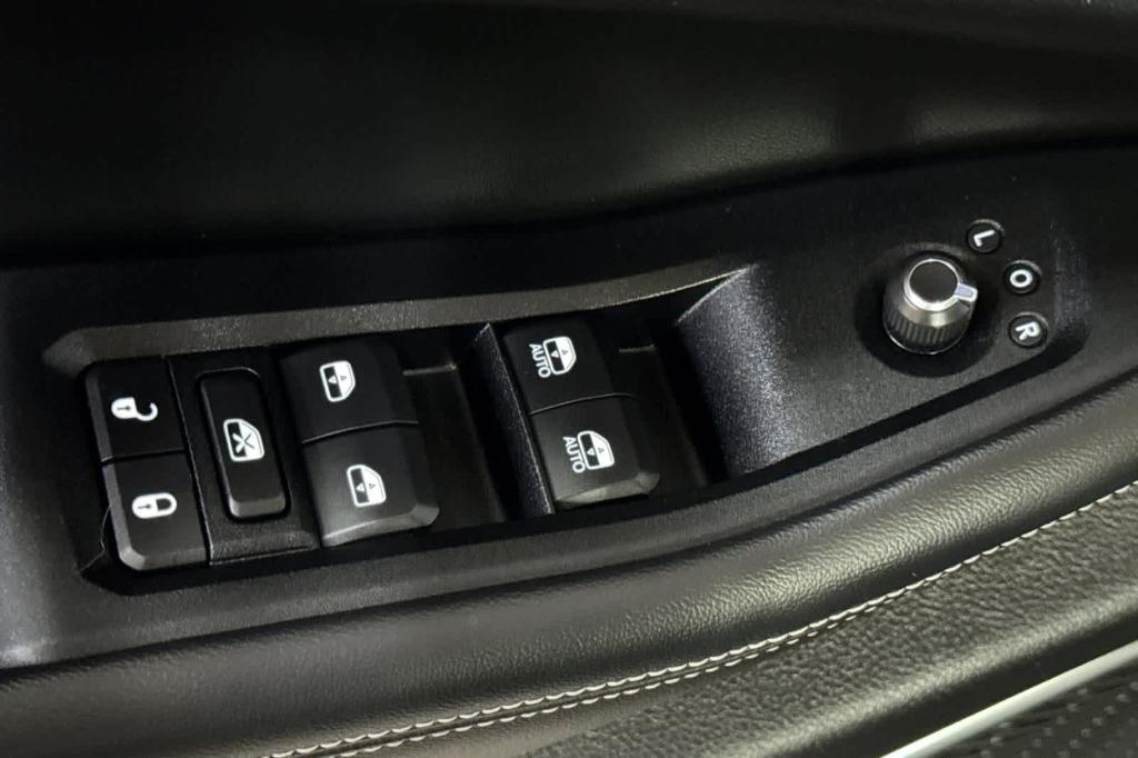 used 2023 Jeep Grand Cherokee L car, priced at $34,797
