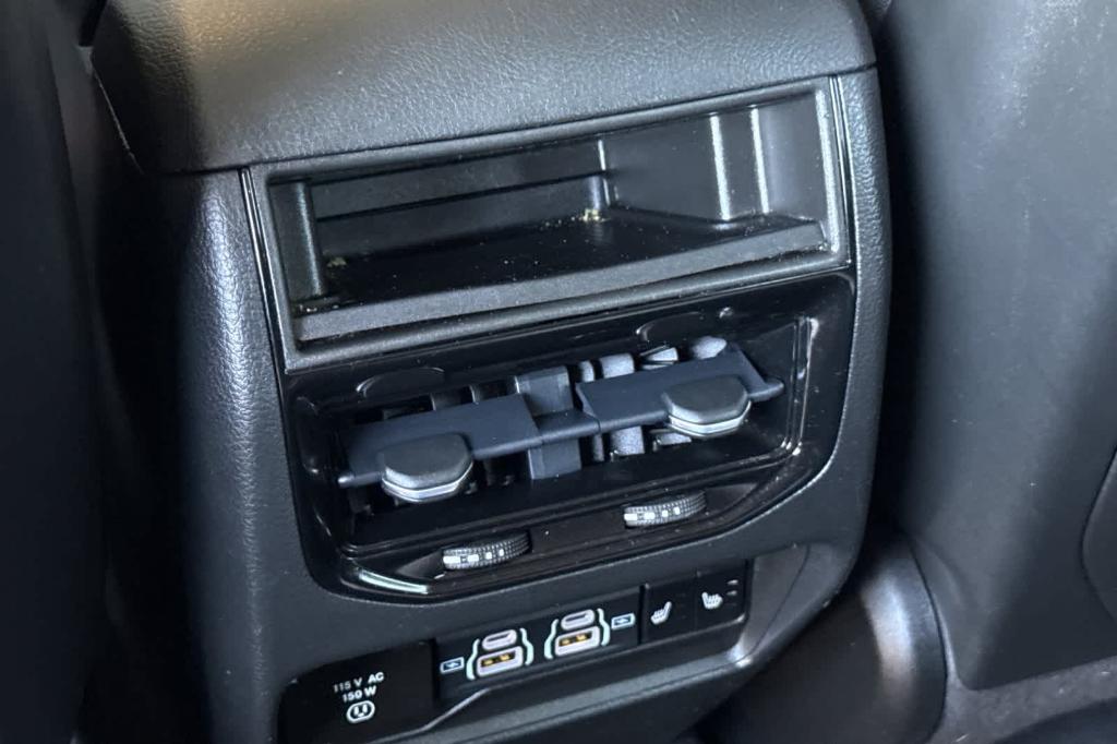 used 2022 Jeep Grand Cherokee car, priced at $32,997