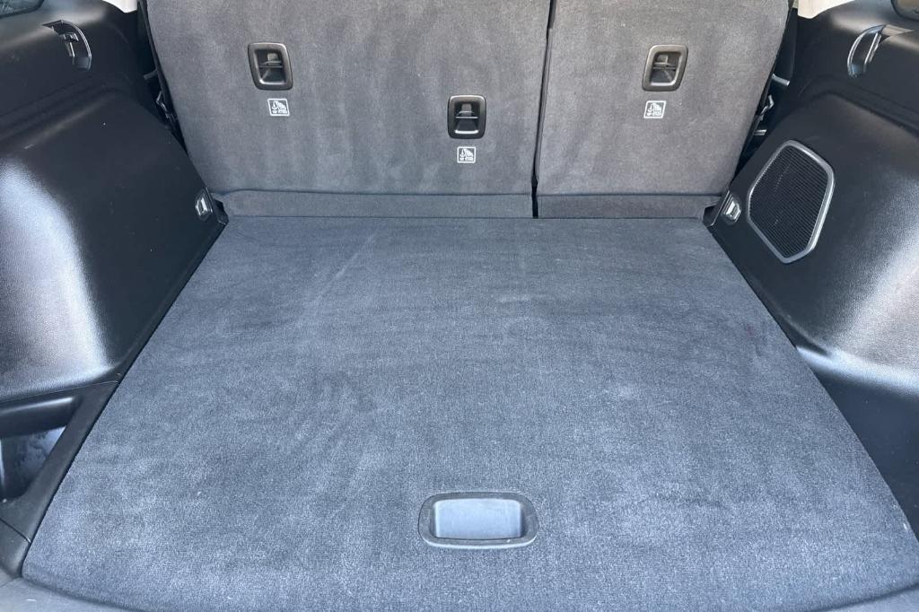 used 2022 Jeep Grand Cherokee car, priced at $32,997