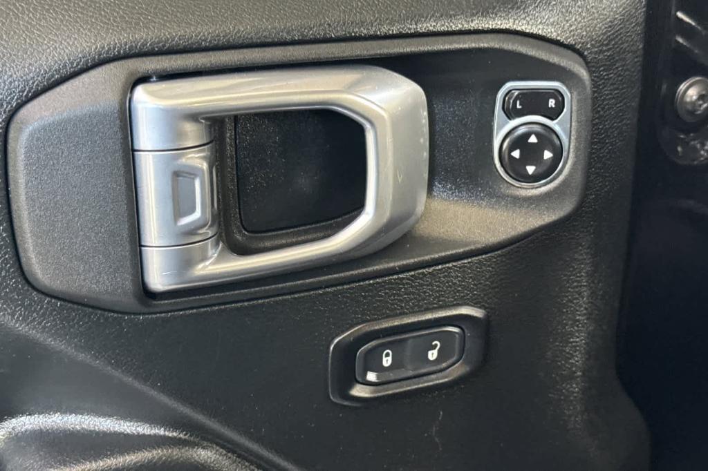 used 2021 Jeep Gladiator car, priced at $40,497