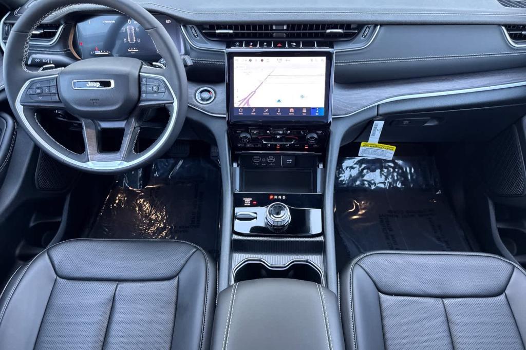 new 2025 Jeep Grand Cherokee car, priced at $48,248