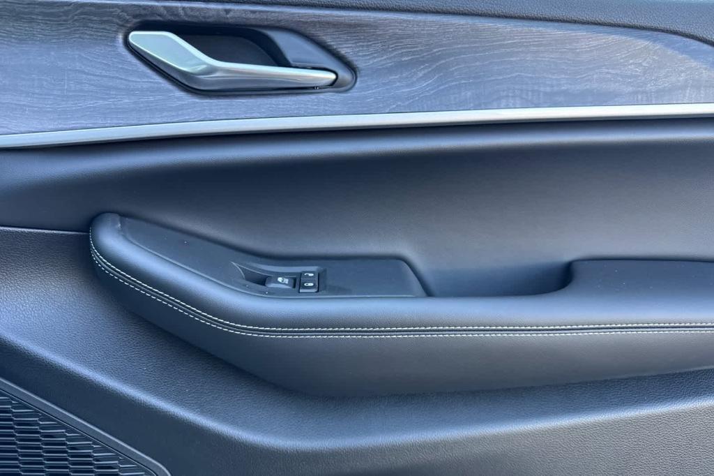 new 2025 Jeep Grand Cherokee car, priced at $48,248