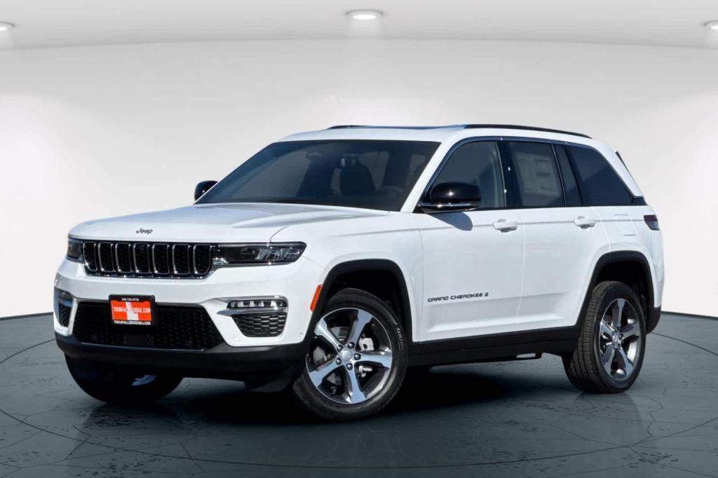 new 2025 Jeep Grand Cherokee car, priced at $48,248