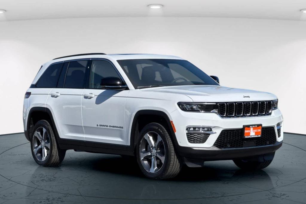 new 2025 Jeep Grand Cherokee car, priced at $48,248