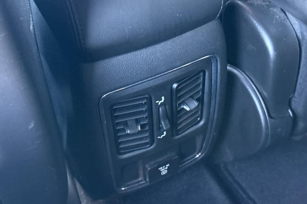 used 2021 Jeep Grand Cherokee car, priced at $23,997