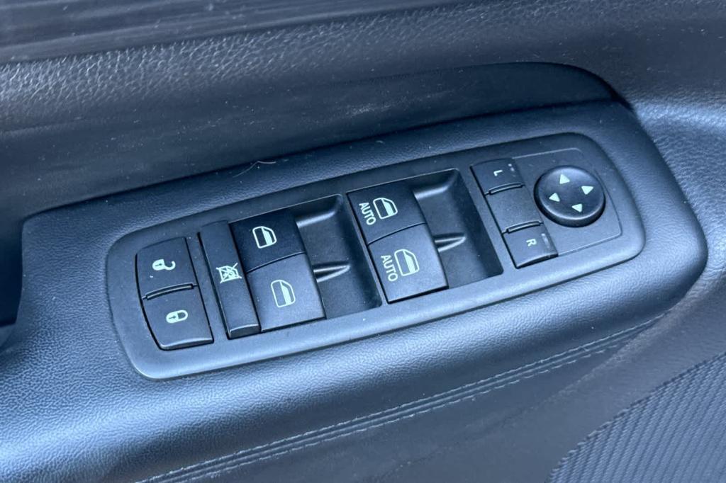 used 2021 Jeep Grand Cherokee car, priced at $23,997
