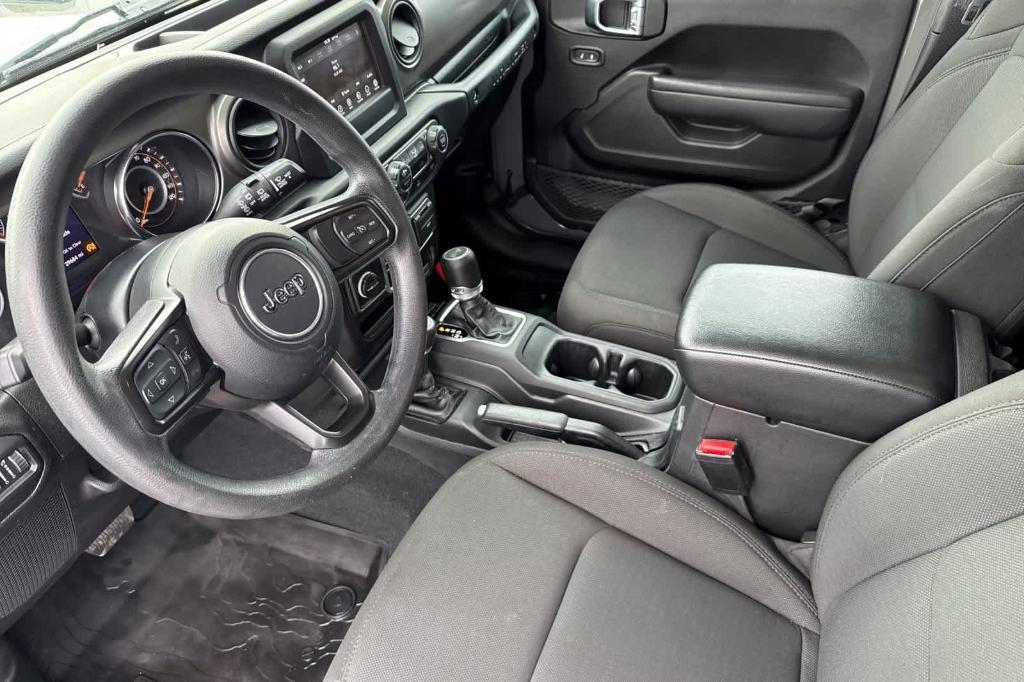 used 2022 Jeep Wrangler Unlimited car, priced at $32,997