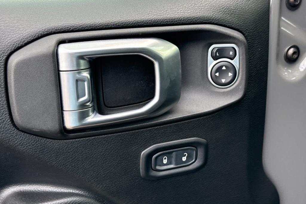 used 2022 Jeep Wrangler Unlimited car, priced at $32,997