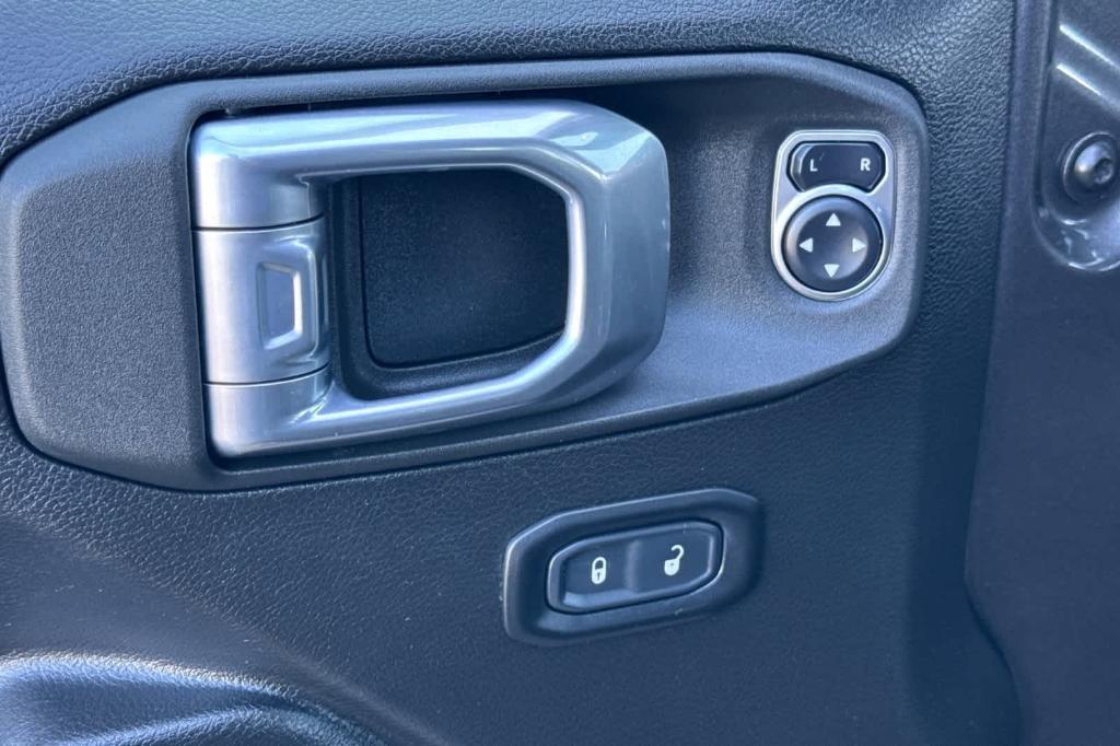 used 2021 Jeep Gladiator car, priced at $30,997
