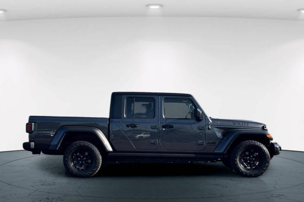 used 2021 Jeep Gladiator car, priced at $30,997
