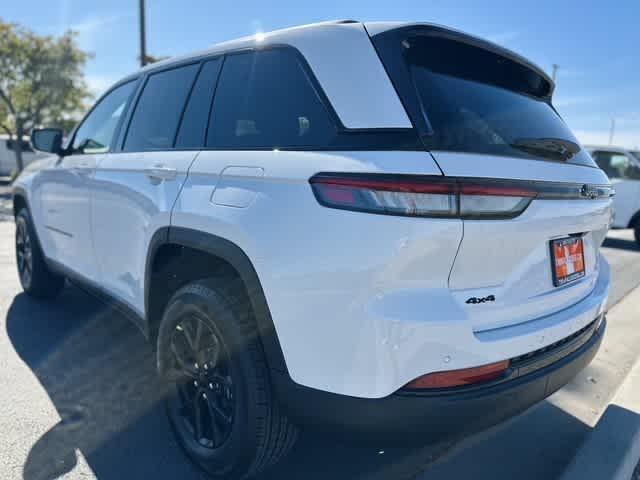 new 2025 Jeep Grand Cherokee car, priced at $42,799