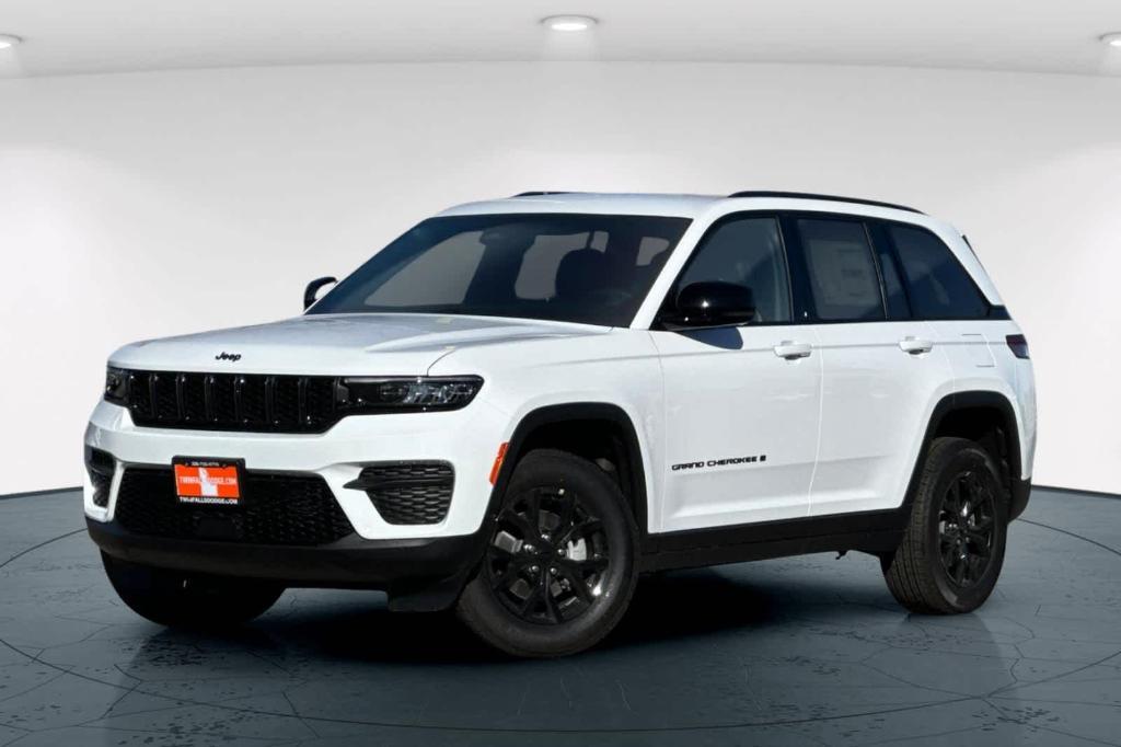 new 2025 Jeep Grand Cherokee car, priced at $42,299