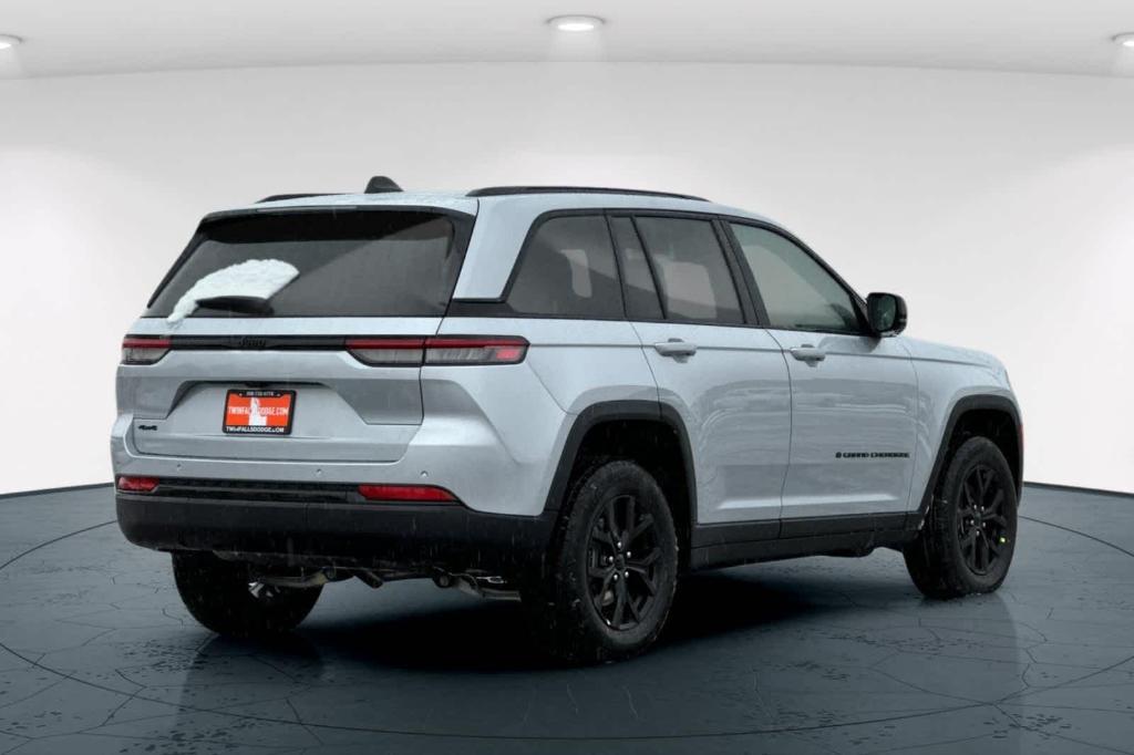 new 2025 Jeep Grand Cherokee car, priced at $39,525