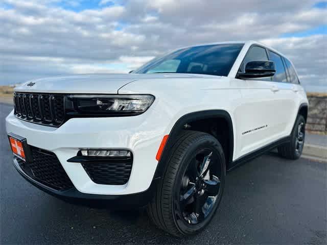 new 2025 Jeep Grand Cherokee car, priced at $50,722