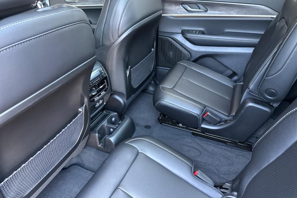 new 2025 Jeep Grand Cherokee L car, priced at $49,777