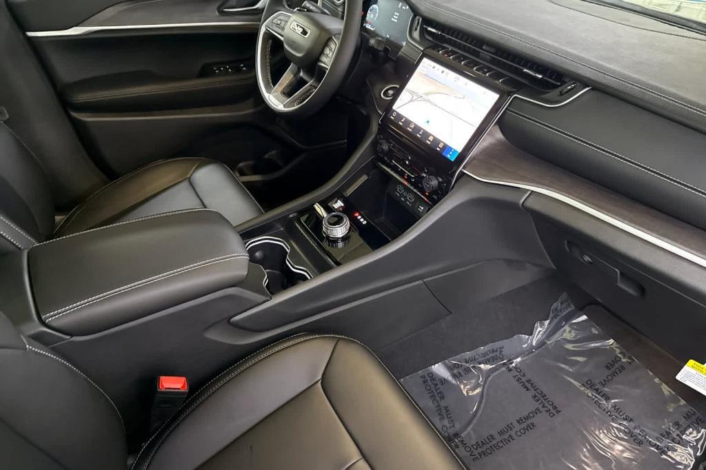 new 2025 Jeep Grand Cherokee L car, priced at $46,997