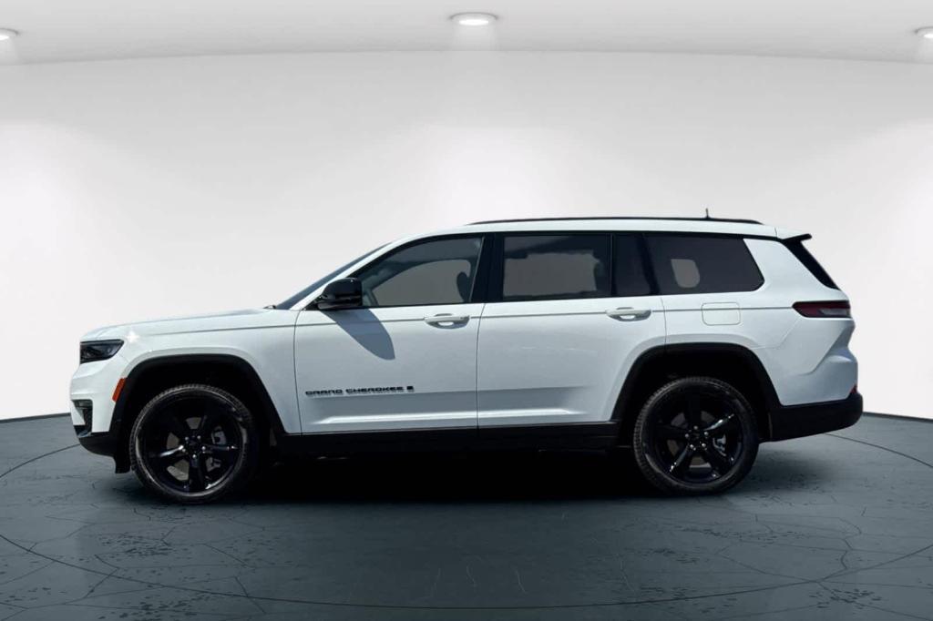 new 2025 Jeep Grand Cherokee L car, priced at $46,997