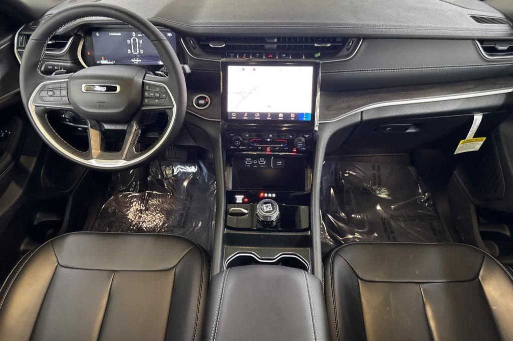 new 2025 Jeep Grand Cherokee L car, priced at $46,997