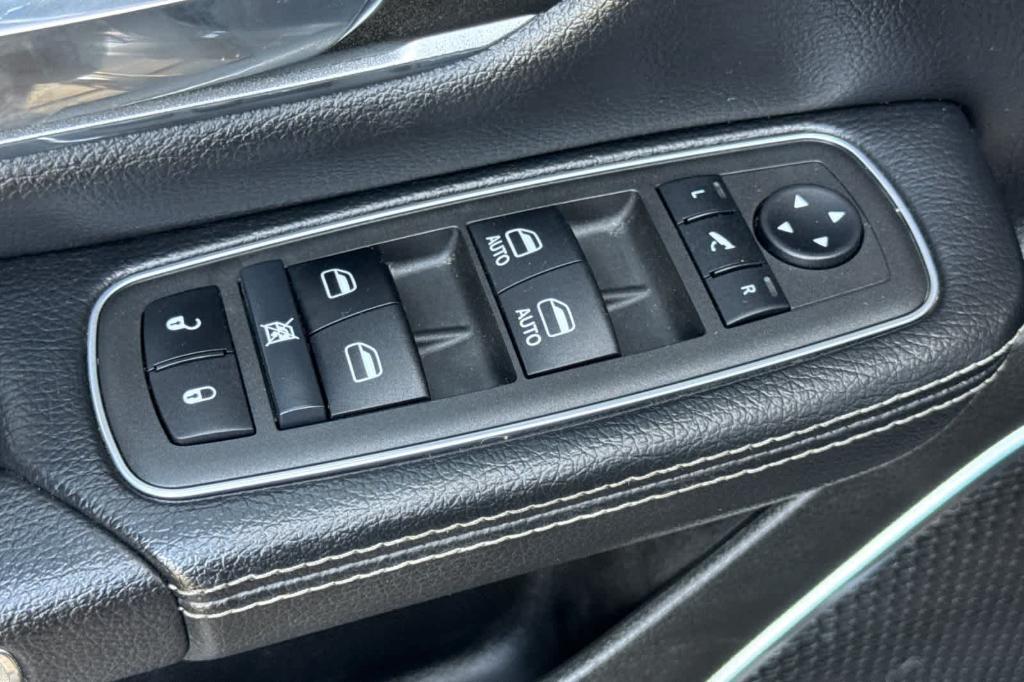 used 2022 Ram 1500 car, priced at $38,997