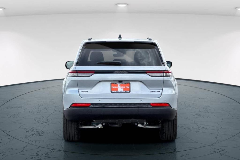 new 2025 Jeep Grand Cherokee car, priced at $46,616