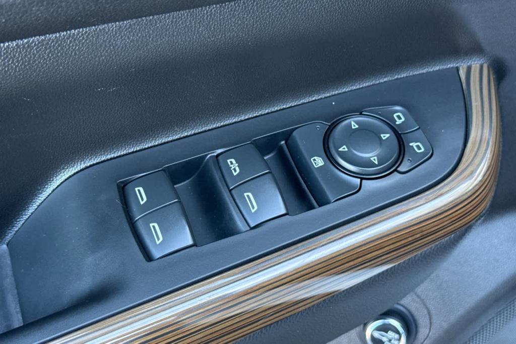 used 2023 GMC Acadia car, priced at $28,797