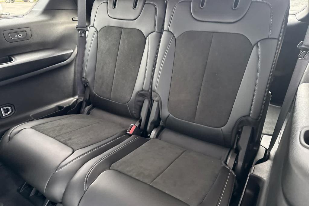 new 2025 Jeep Grand Cherokee L car, priced at $45,275