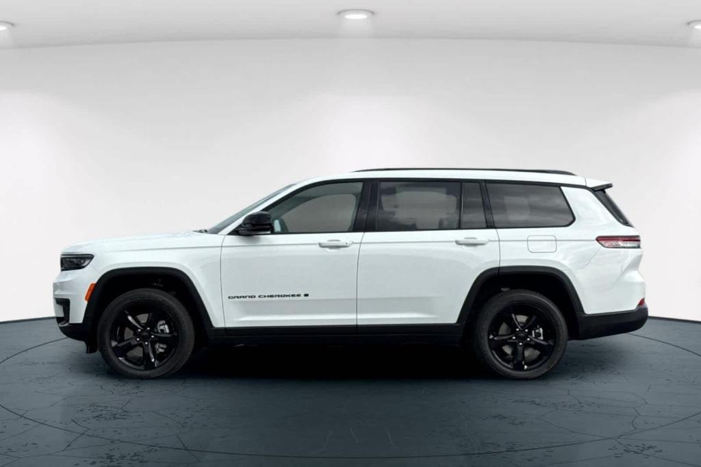 new 2025 Jeep Grand Cherokee L car, priced at $45,275