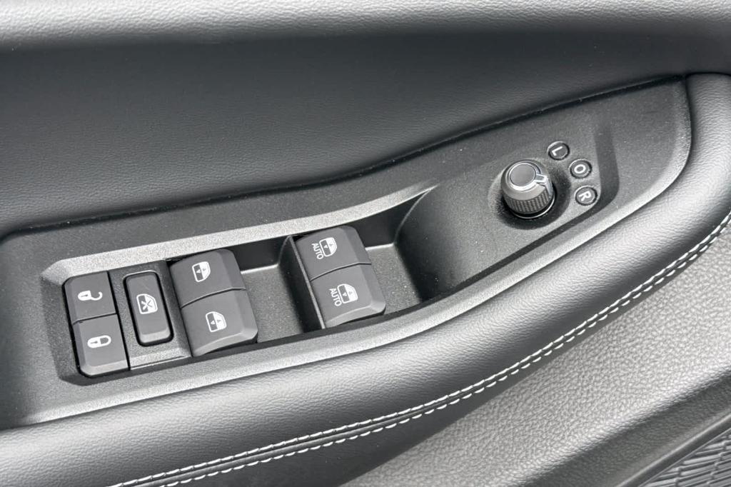 new 2025 Jeep Grand Cherokee L car, priced at $45,275